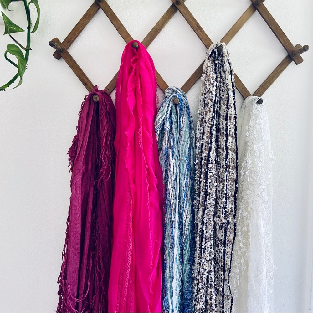 5/$25 ✨ 5 Summer Spring Scarves